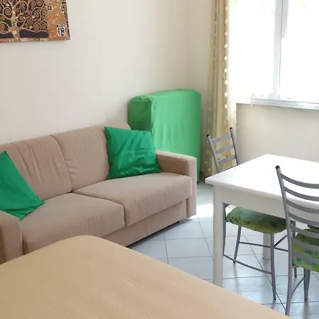 Lusso Accessibile E Servizi * Lerici